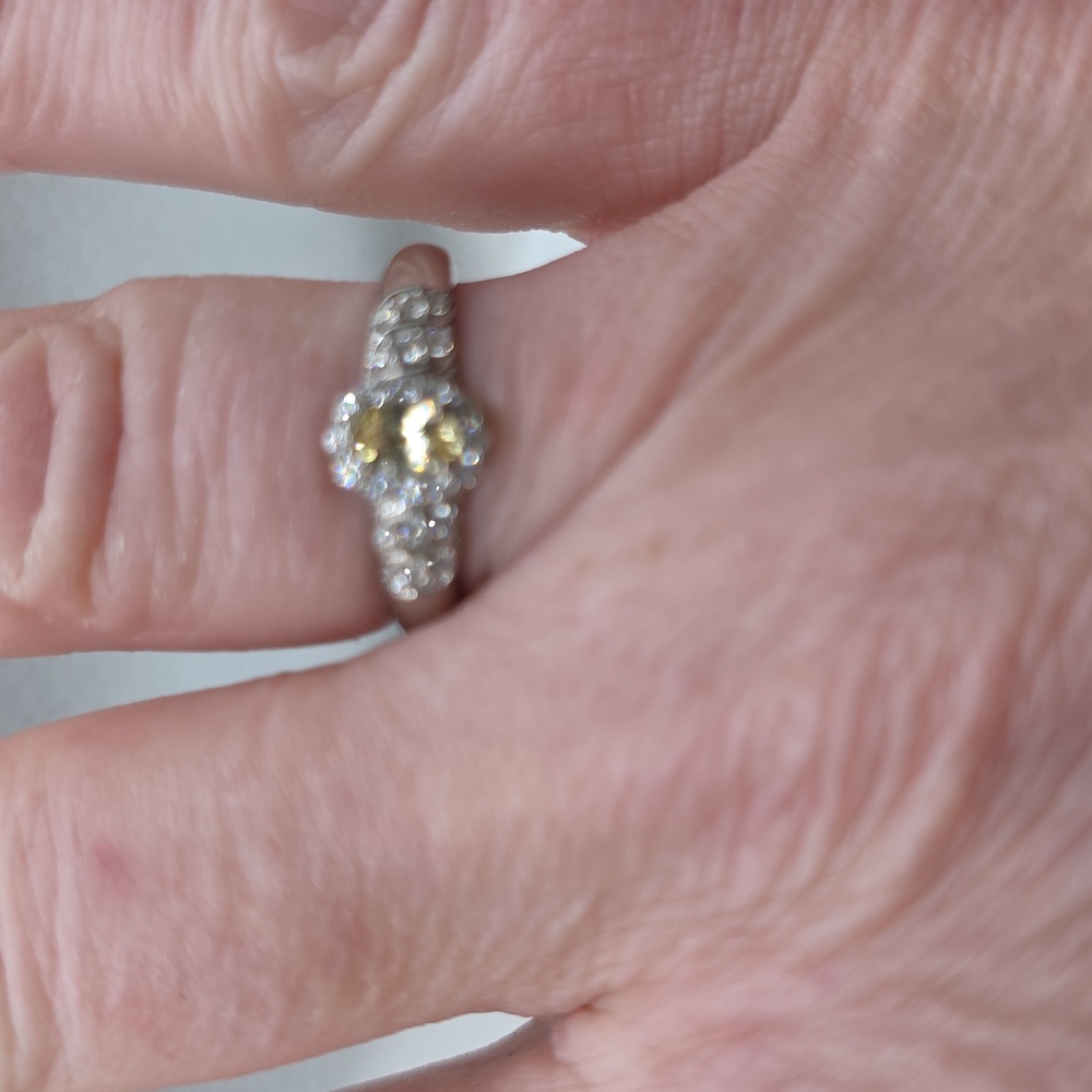 NWOT Striking Genuine Golden Apatite And White Zircon Ring - Picture 4 of 7